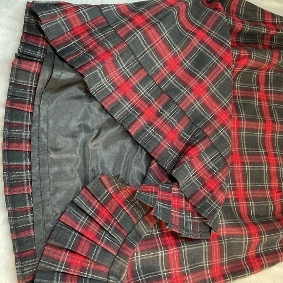 Vtg Pendleton Plaid 100 % Virgin Wool Mini Skirt 16‎ Petite Lined Red Gray Plaid - Picture 8 of 9